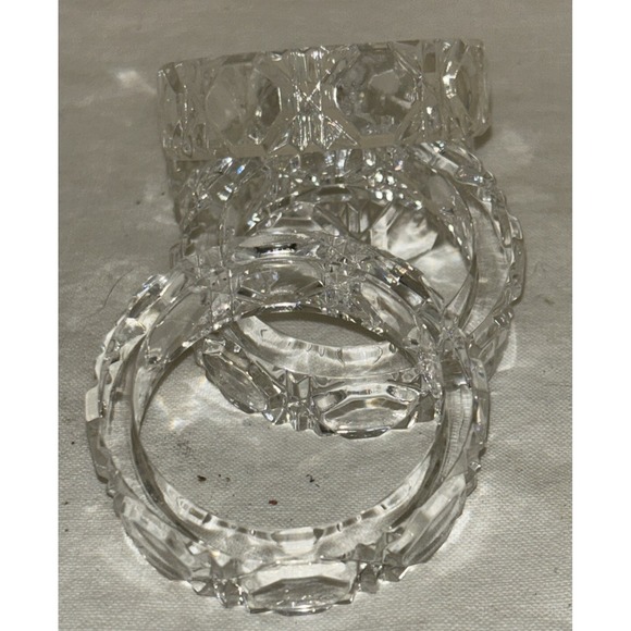Lot of 4 Glass Napkin Rings Holders Crystal faceted - 2.25" wide - Picture 2 of 3